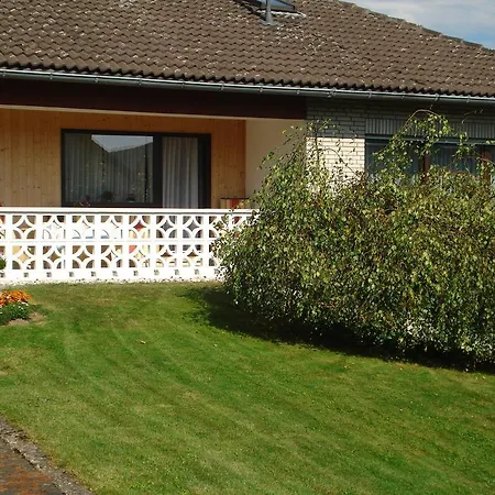 Apartamento Cozy Apartment In Pracht Near The Lake *